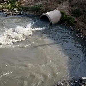 A pesar de la promesa de Sáenz, el Ente ratifica multa millonaria contra MDAY por contaminar el río Arenales