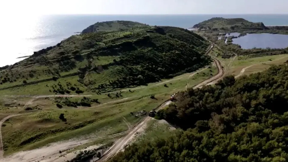 La isla de Sazan en Albania
