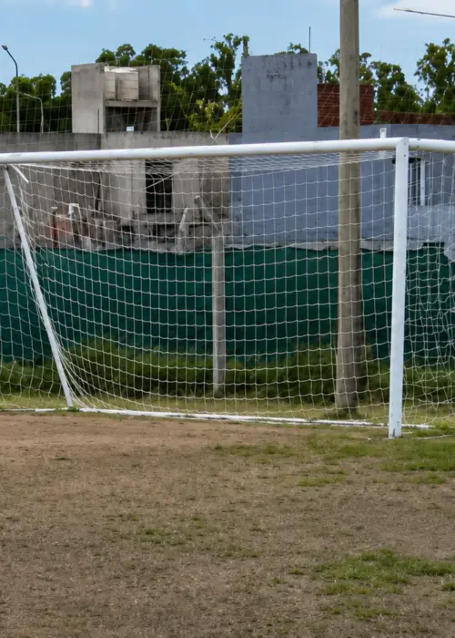 Agostina acompañó a su mamá a ver a Barrelier jugar al fútbol