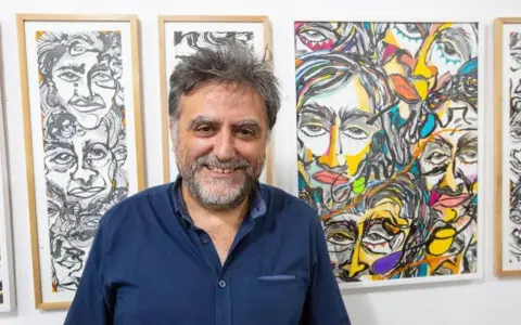 Roly Arias, dibujante