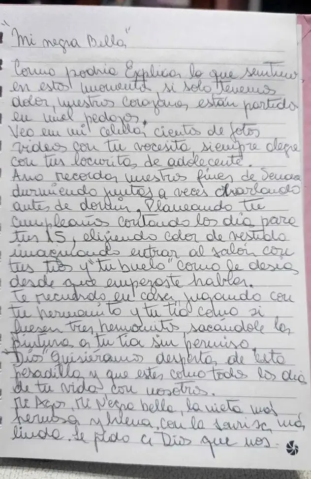 La carta manuscrita de Elizabeth a su nieta, Agostina Vega.