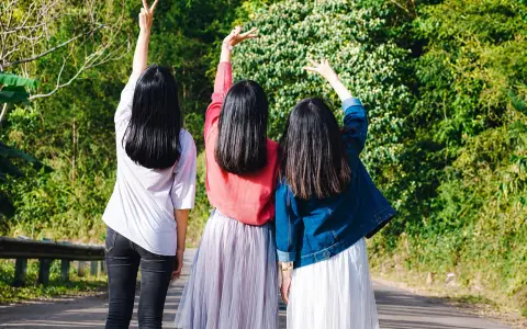 Tres hermanitas sueñan con una familia (Imagen Ilustrativa)