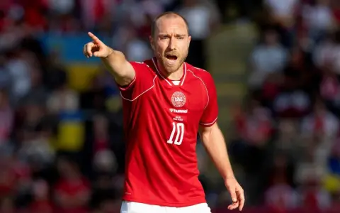 Christian Eriksen agradeció en una emotiva carta a los que cuidaron de él y de su corazón.