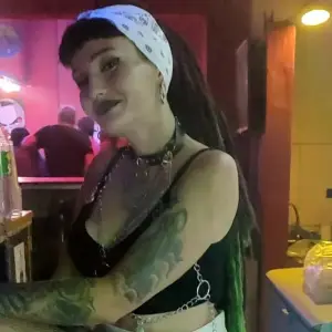 Claudio Barrelier junto a Soledad Andreani cargando el Ford Ka, el video que cambia el caso Agostina Vega