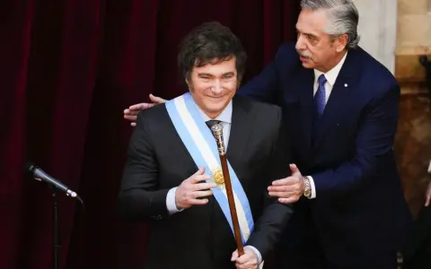 Javier Milei y Alberto Fernández