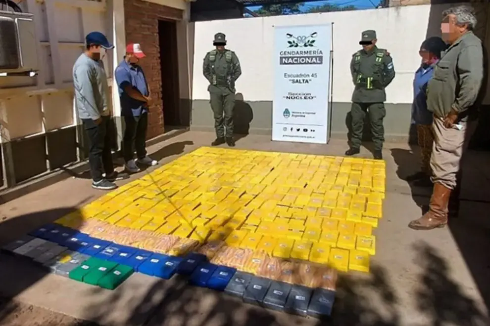 Droga secuestrada a Los Peluches