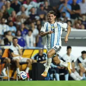 Nico Paz dejó atrás su lesión y mostró su enojo: "Se dijeron muchas mentiras"