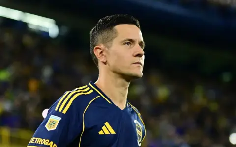 Ander Herrera deja el xeneize luego de un año y medio vistiendo la camiseta