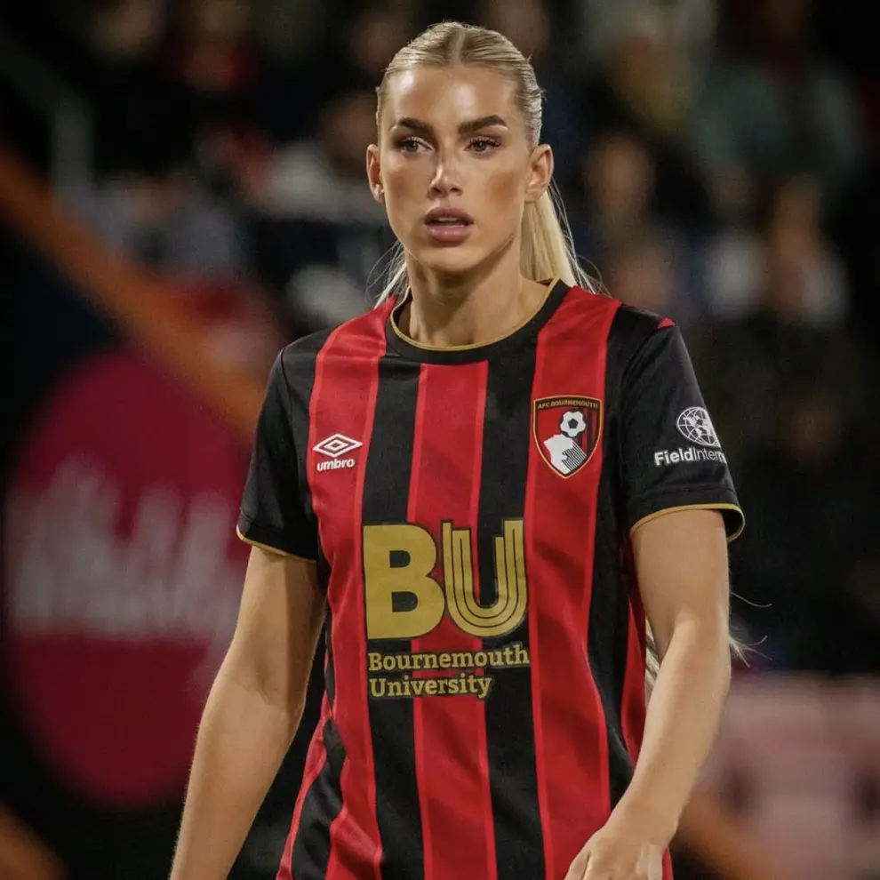 Kelsi Rose-Bowers, jugadora del Bournemouth y novia de Senesi