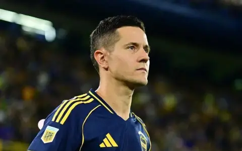 Ander Herrera se despidió conmovido de los hinchas de Boca.
