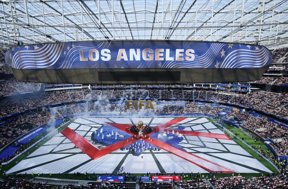 La fastuosa ceremonia de apertura de la Copa del Mundo, en Los Ángeles.