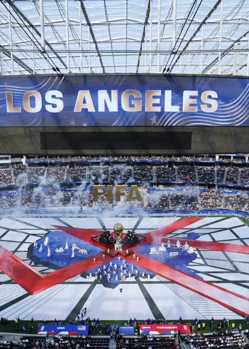 La ceremonia inaugural, con todo el colorido y la ostentación norteamericana.