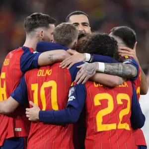 ¡Atenta Selección! Debutan España y Uruguay, los dos posibles rivales de Argentina en 16avos: la agenda mundialista del lunes