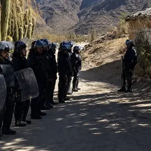 El desgarrador llanto de un niño durante el desalojo en Las Pailas: familias del pueblo diaguita de Cachi quedaron a la intemperie