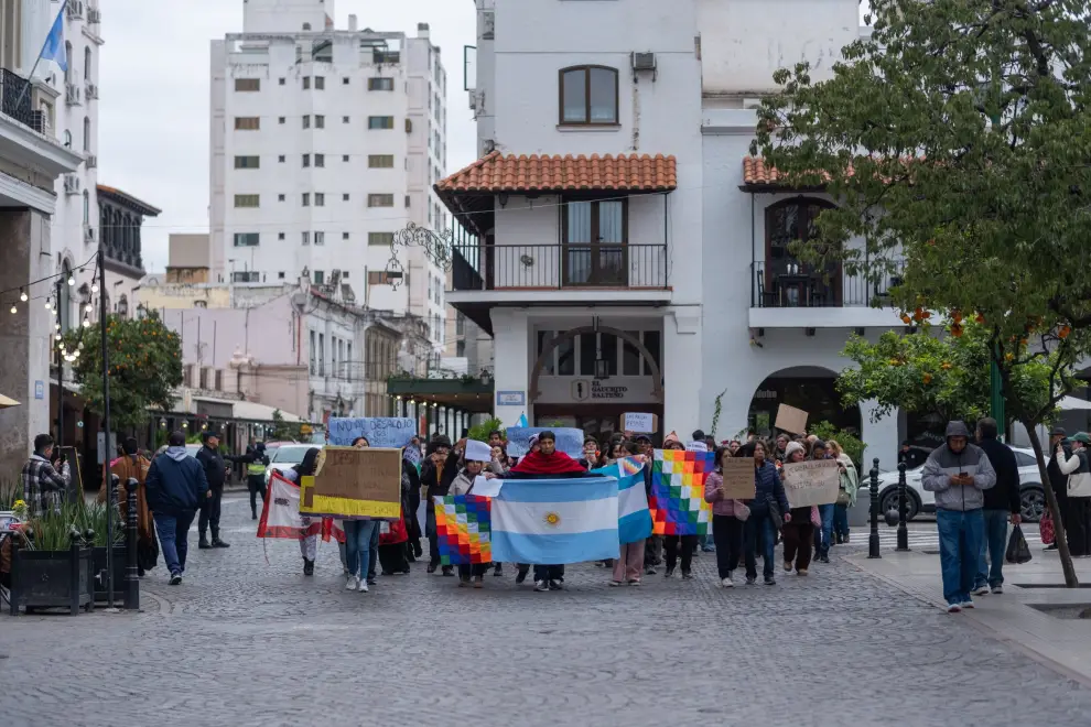 Manifestación por el desalojo en las pailas Cachi