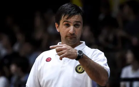 Ariel Rearte nuevo entrenador de Los Infernales.