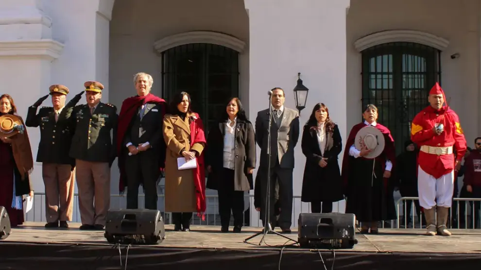 Homenaje al General Martín Miguel de Güemes en Plaza de Mayo