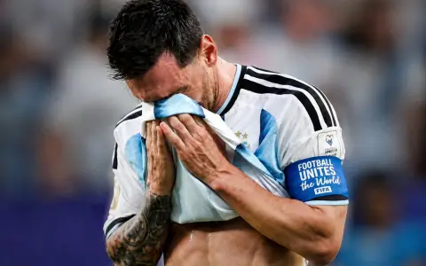 Messi emocionado 
