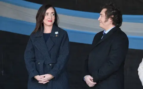 Victoria Villaruel junto a Javier Milei