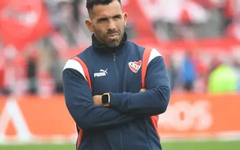 Carlos Tévez versus independiente