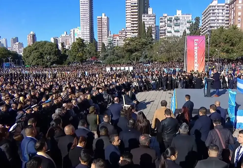 Milei en el acto por el día de la bandera.