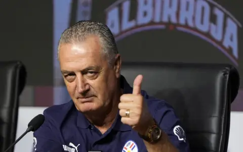 Gustavo Alfaro, DT de la selección paraguaya.