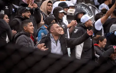 Los hinchas de Central Norte serán protagonistas este domingo en el Martearena para un partido clave del equipo de Mario Sciacqua.