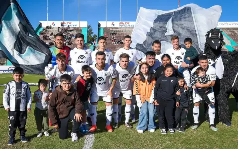 El plantel de Central Norte que un día salió de perdedor y de la zona de descenso.