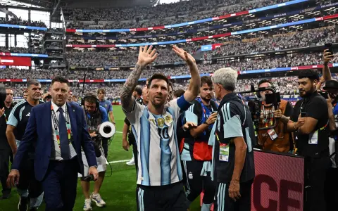 Lionel Messi ilusionó a un país tras otra jornada consagratoria en un Mundial.