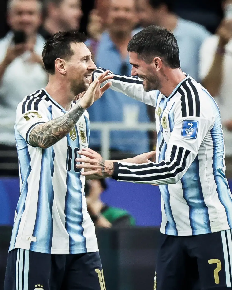 Lionel Messi y Rodrigo De Paul.