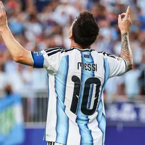 Del doblete ante Austria al Guinness: todos los récords que pulverizó Messi en Dallas y cómo hundió a Cristiano Ronaldo en solo 90 minutos