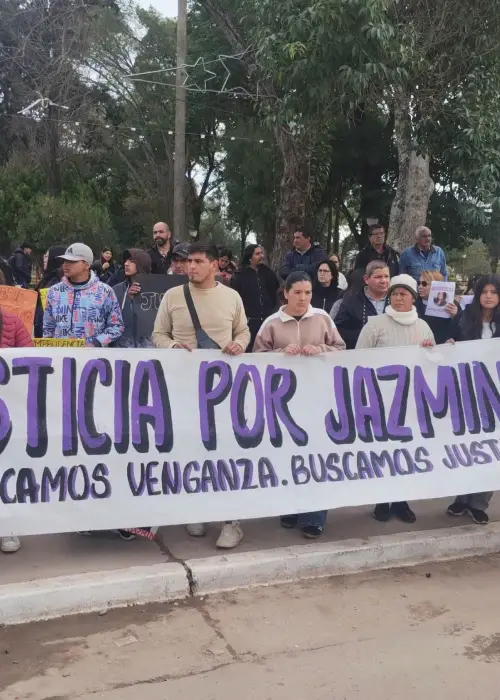 Familiares, amigos y vecinos de Joaquín V. González pidieron justicia por Jazmín