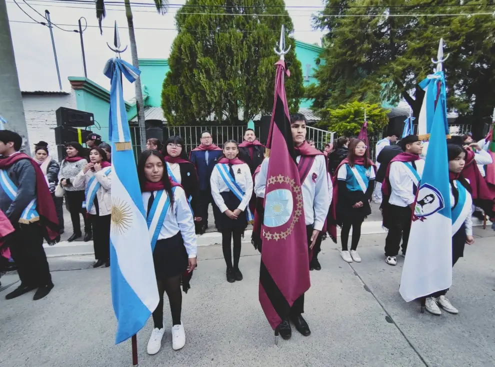 Alumnos del colegio Libertad Latinoamericana de Güemes (Foto: Redes)