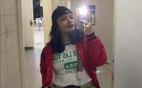 Guadalupe Ramos es velada en Orán 