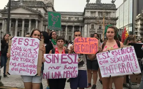 Orduna planteó que la educación sexual integral debe ser transversal en las escuelas.