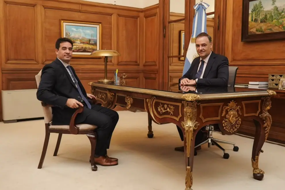 Ravier reunido con Adorni días atrás, cuando se anunció su nuevo rol como vocero