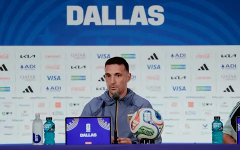 Lionel Scaloni, en la conferencia en Dallas previa al partido del sábado de la Selección argentina ante Jordania.