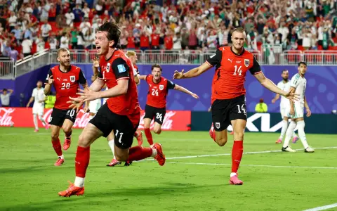 Austria y Argelia jugaron un partidazo en Kansas.
