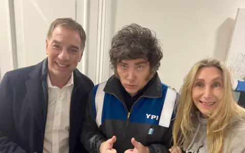 La foto con la que Milei confirmó la designación de Santilli.