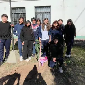 Homenaje en medio del dolor a Jazmín Frías en su colegio, mientras agravan la imputación al conductor que la atropelló y abandonó
