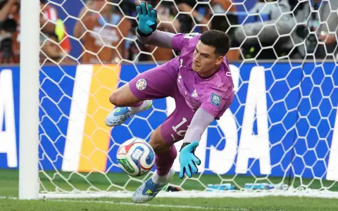 Orlando Gill, del fútbol argentino a la admiración del mundo.