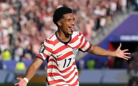 Ganó Estados Unidos y se metió en los 8vos de final.