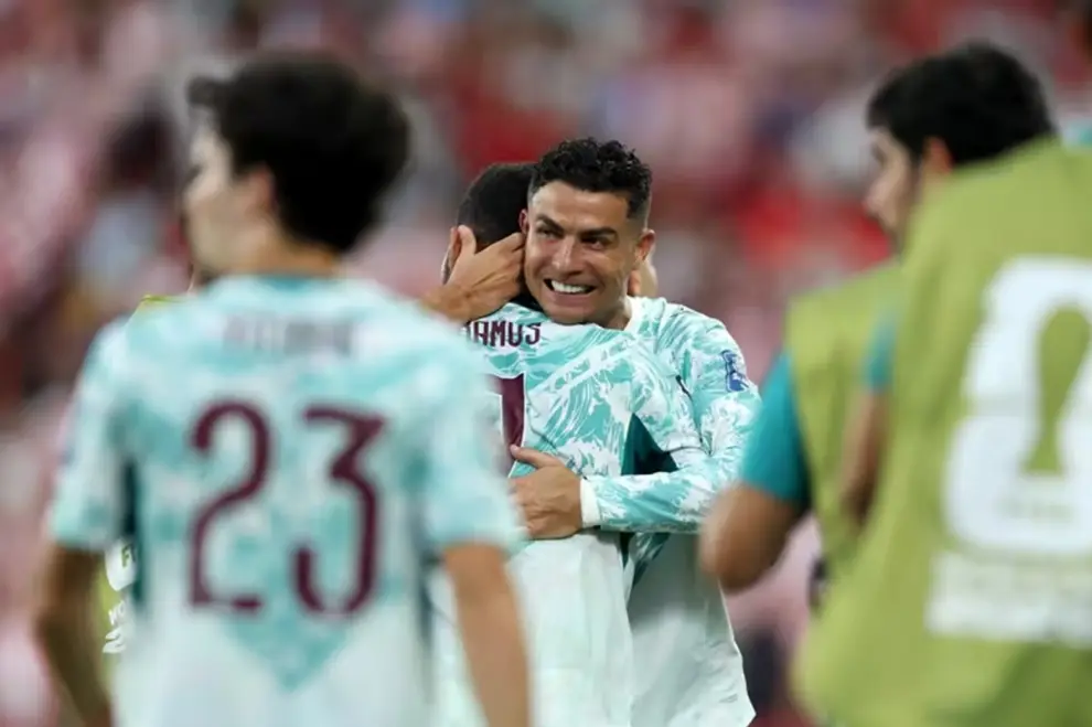 Festejo y respiro profundo de CR7, sigue en el Mundial.