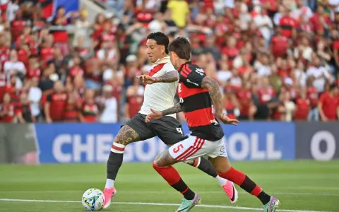 Sebastián Driussi, autor de un doblete en el empate de River ante Flamengo en Portugal.