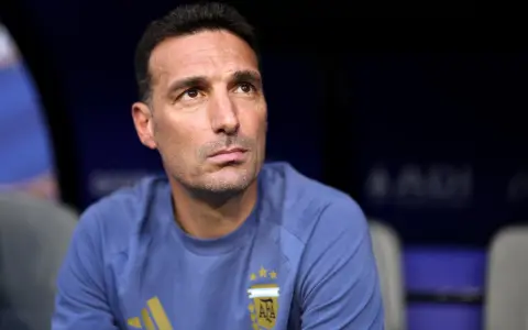 Lionel Scaloni cumplió 100 partidos dirigiendo a la Selección argentina.