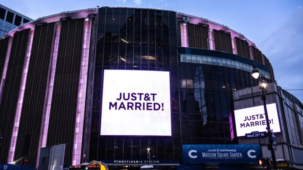 La cantante Taylor Swift y el deportista Travis Kelce se casaron en "la Boda del año"