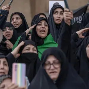 Irán convirtió el funeral de Jamenei en una trinchera: "Muerte a Estados Unidos"