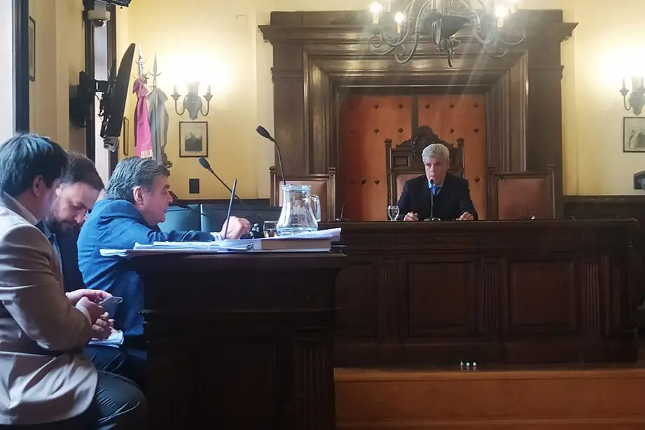 El juez Julio Bacio y a un costado el fiscal federal Ricardo Toranzos.
