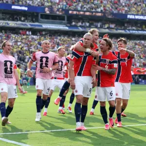 Con un show memorable de Haaland, Noruega metió otro batacazo en la Copa del Mundo: ganó 2 a 1 y dejó afuera a Brasil