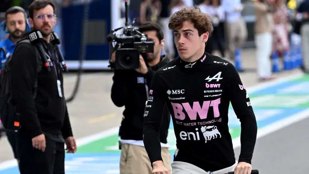 Franco Colapinto se trenzó feo con su compañero en plena carrera.